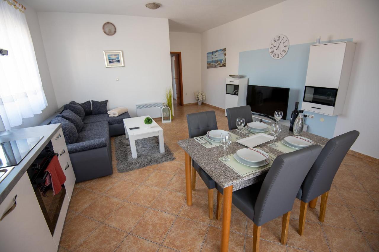 Apartments Mamut Trogir Bagian luar foto